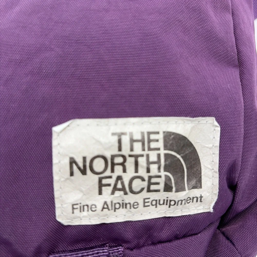 The North Face Berkeley Crossbody Bag - PFAS One Size, Sumac/Alpine Plum